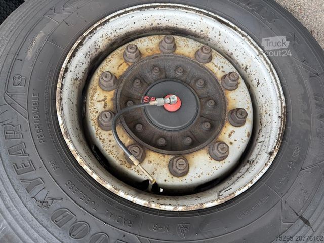 Atvērta puspiekabe ar tentu KÖGEL 3 Achs MEGA Staplerhalter Lift SAF TÜV02/26