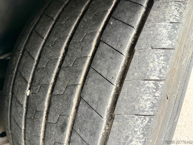 Atvērta puspiekabe ar tentu KÖGEL 3 Achs MEGA Staplerhalter Lift SAF TÜV02/26