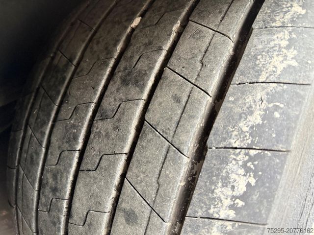 Atvērta puspiekabe ar tentu KÖGEL 3 Achs MEGA Staplerhalter Lift SAF TÜV02/26