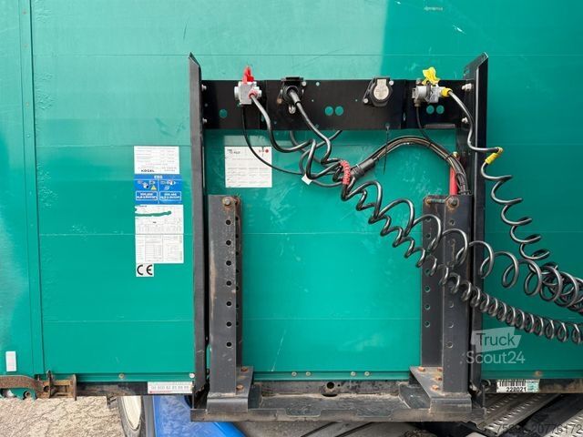 Atvērta puspiekabe ar tentu KÖGEL 3 Achs MEGA Staplerhalterung Liftachse SAF