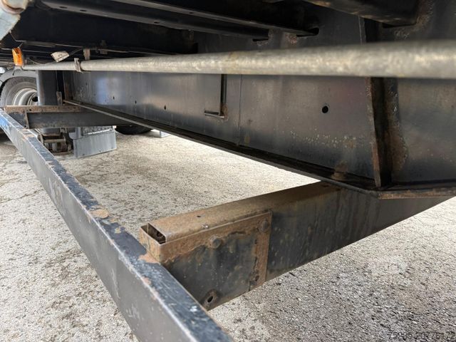 Atvērta puspiekabe ar tentu KÖGEL 3 Achs MEGA Staplerhalterung Liftachse SAF