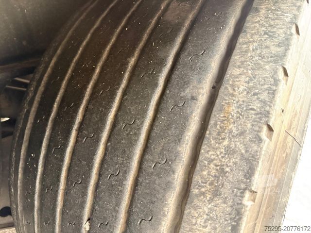 Atvērta puspiekabe ar tentu KÖGEL 3 Achs MEGA Staplerhalterung Liftachse SAF