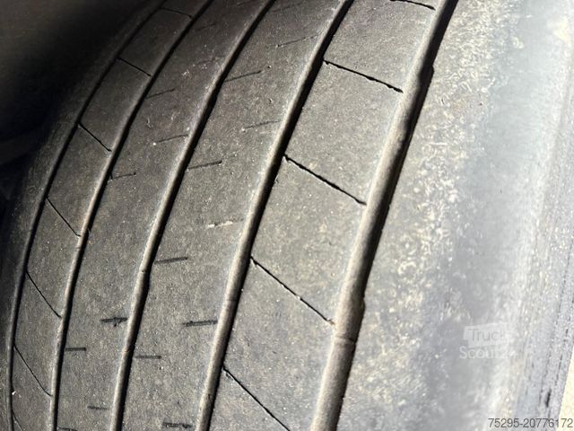 Atvērta puspiekabe ar tentu KÖGEL 3 Achs MEGA Staplerhalterung Liftachse SAF