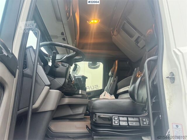 Box body Scania R660 6x4 box truck with refrigeration/freezer unit