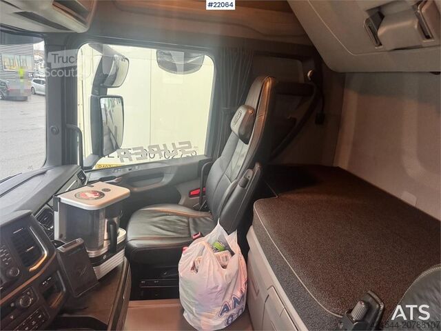 Box body Scania R660 6x4 box truck with refrigeration/freezer unit