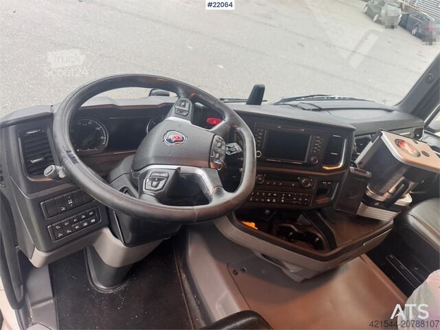 Box body Scania R660 6x4 box truck with refrigeration/freezer unit