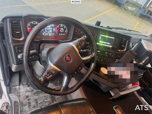 Box body Scania R660 6x4 box truck with refrigeration/freezer unit