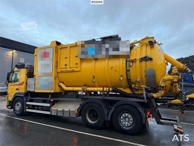 Vacuum truck Volvo FM 6x2 supersuction w/ Disab body 1 owner car