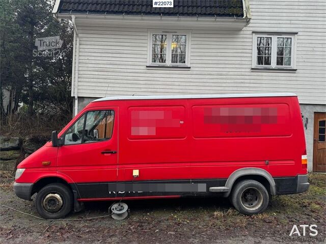 Augsta jumta universālis Mercedes-Benz Sprinter 416 with Leistikow flushing unit