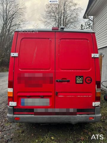 Augsta jumta universālis Mercedes-Benz Sprinter 416 with Leistikow flushing unit