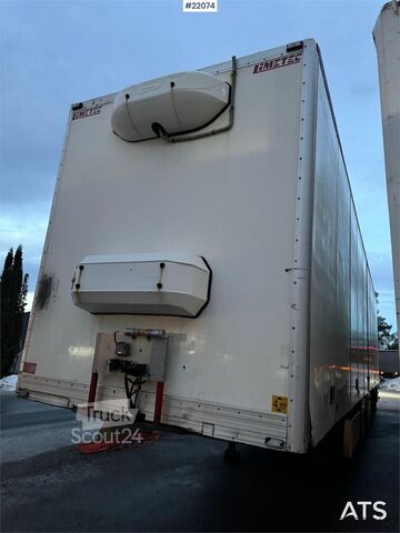 čemodāns Limetec semi-trailer with full side opening.