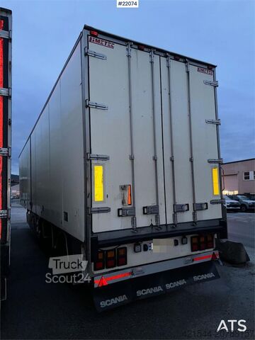 čemodāns Limetec semi-trailer with full side opening.