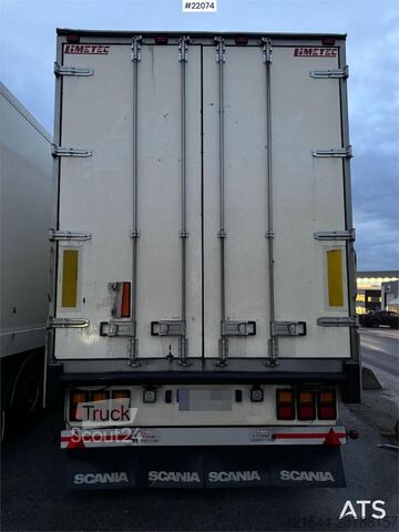 čemodāns Limetec semi-trailer with full side opening.