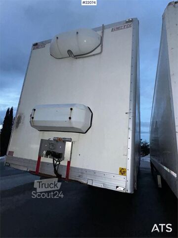 čemodāns Limetec semi-trailer with full side opening.