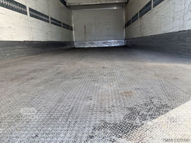 Carroçaria intercambiável com estrutura frigorífica SCHMITZ BDF Kühlkoffer Carrier 750 läuft