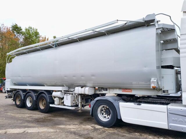 Ecovrac SKRUV transportskruv + luft, Hatz-diesel, 6 fack, 3 axlar, lyftaxel MVI2164 Ecovrac AUGER VIJZEL + Air , HATZ DIESEL, 6 COMPARTMENT...
