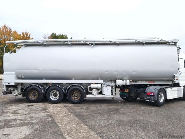 Ecovrac SKRUV transportskruv + luft, Hatz-diesel, 6 fack, 3 axlar, lyftaxel MVI2164 Ecovrac AUGER VIJZEL + Air , HATZ DIESEL, 6 COMPARTMENT...