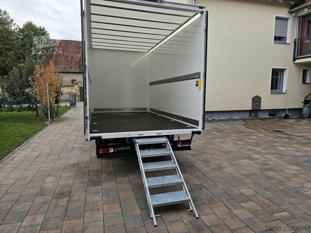 Furgon Iveco Daily 35S18HA8 Automatik 3.0 Koffer 4,2 M. LED