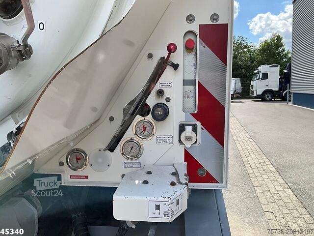 Veículo de aspiração MAN TGS 26.360 Euro 6 Rivard 17m³ Combi Just 185.76...