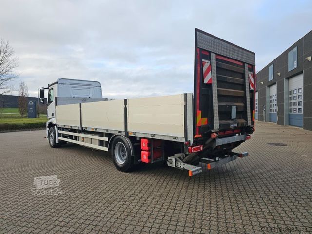 Camion cu platformă și prelată MERCEDES-BENZ Actros 1845