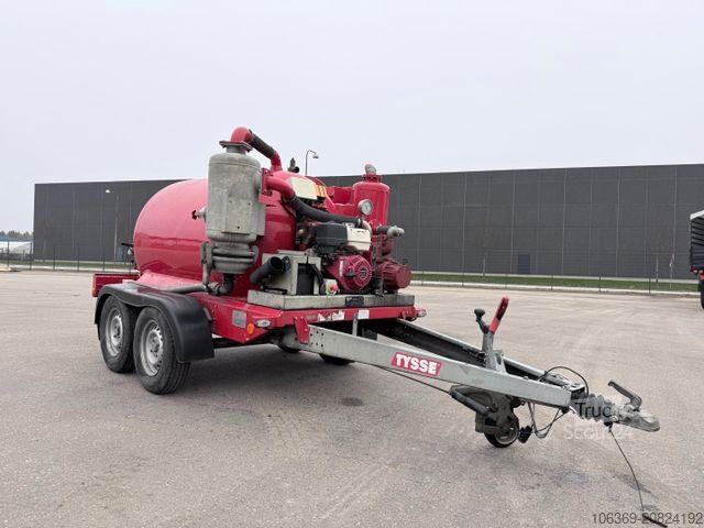 Prekybinė priekaba  Tysse / Nomek  1500 L Edelstahl  Sauganhänger