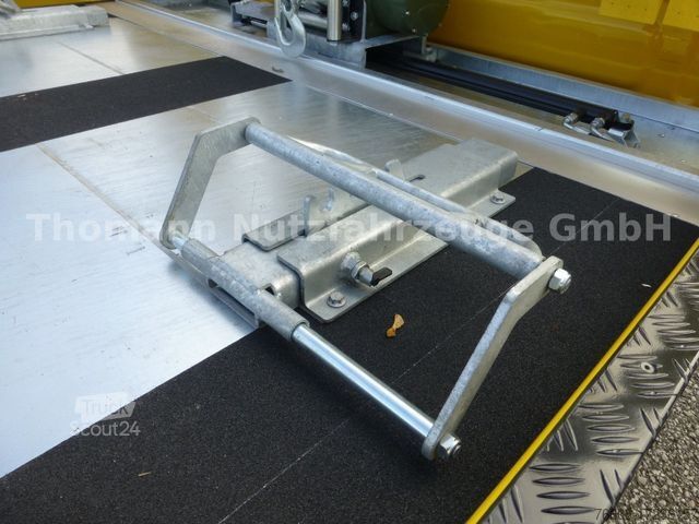 Takelwagen IVECO DAILY 70C18 DoKa Schiebeplateau Luftfed Navi