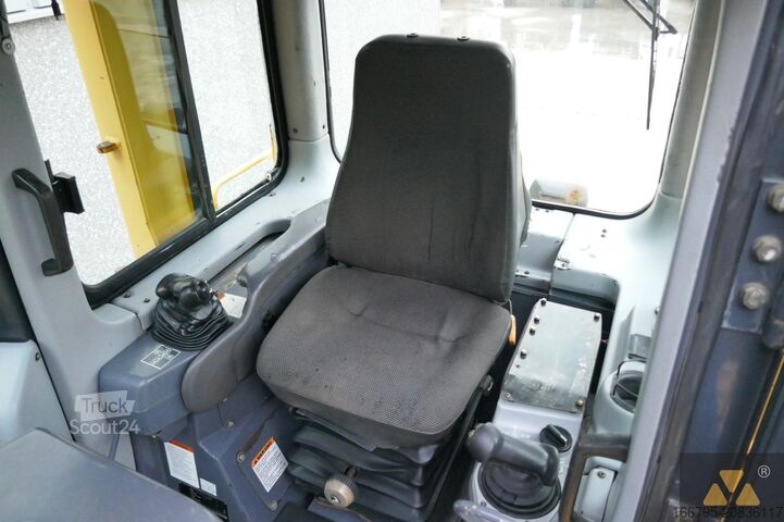 Dozer Komatsu D65PX-15EO