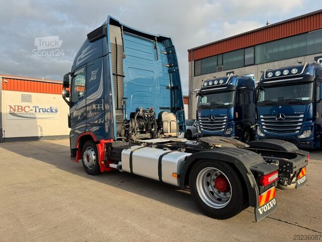 Standardni vlačilec VOLVO FH 500 * GLOBETROTTER XL * VER. SATTEL*STANDKLMA