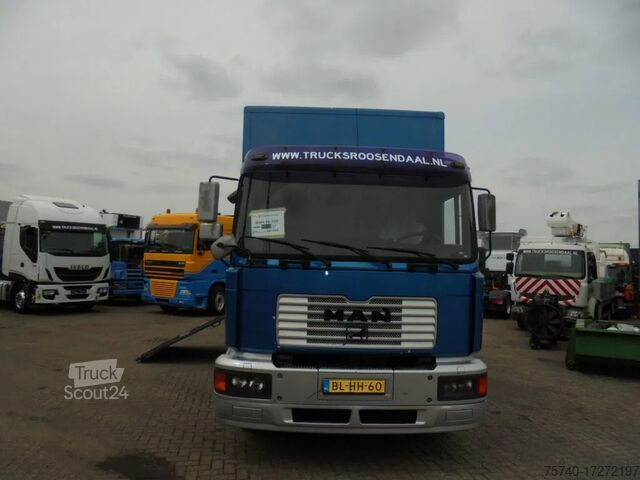 Paarden transport MAN 12 .225 + MANUAL