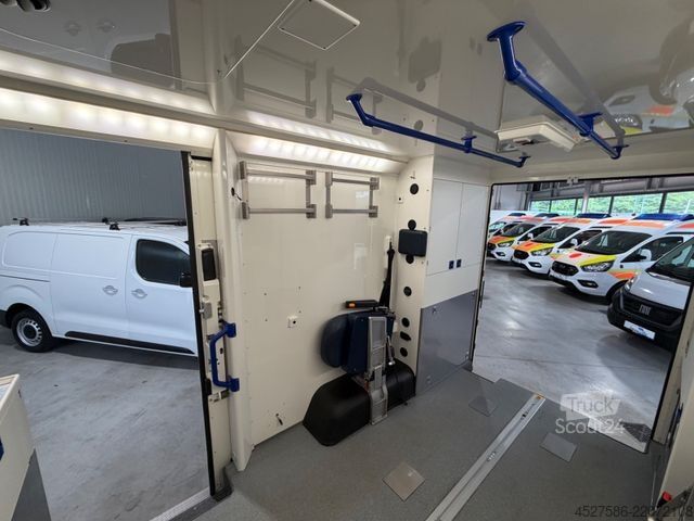 Itfaiye aracı MERCEDES-BENZ Sprinter III 516 RTW/KTW KOFFER*RETTUNGSFAHRZEUG