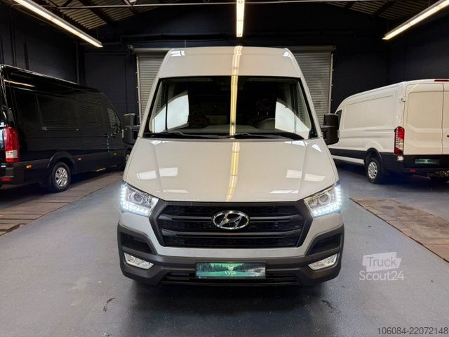 Mikroautobuss HYUNDAI H350 REISEBUS 9 SITZE KÜCHE KLIMA R-CAM TEMPOMAT