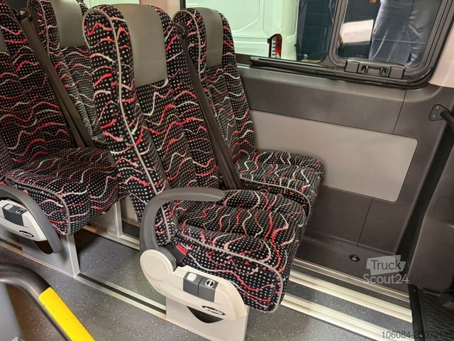 Mikroautobuss HYUNDAI H350 REISEBUS 9 SITZE KÜCHE KLIMA R-CAM TEMPOMAT