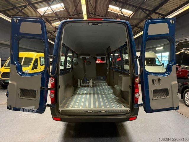 Minibus VOLKSWAGEN Crafter Kombi 35 L3H2 MAXI 7 Sitze PDC 2.Hand