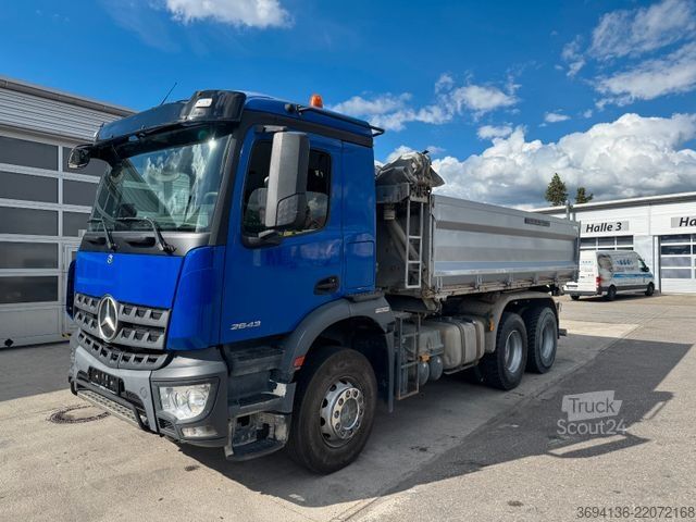 Tresidig tipplastbil MERCEDES-BENZ Arocs 2643 K 6x4 Schwarzmüller 3.S.Kipper