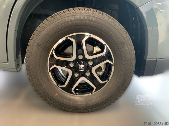 Félintegrált lakóautó BÜRSTNER B 66 TD 690 G