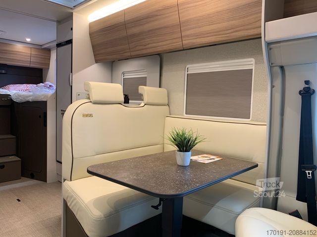 Félintegrált lakóautó BÜRSTNER B 66 TD 690 G