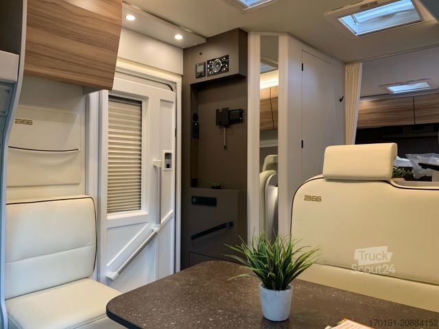 Félintegrált lakóautó BÜRSTNER B 66 TD 690 G