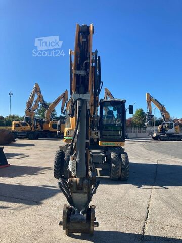 Excavator pe roți Liebherr A 920 Litronic