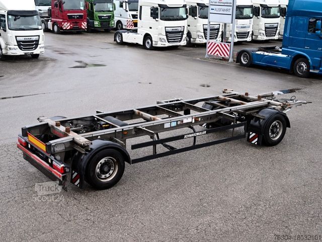 Remolque con chasis intercambiable SCHWARZMÜLLER S-Serie