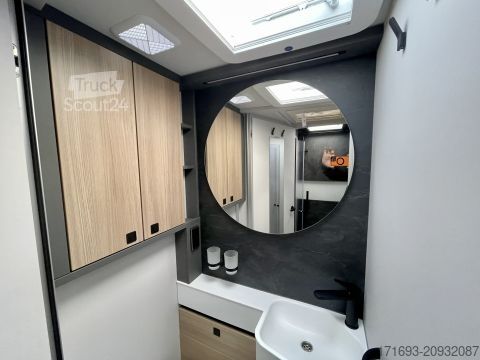 Caravana semiintegrada Hymer/Eriba B-Klasse MC T 680 MESSE ANGEBOTE ON TOP