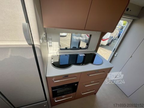 Przyczepa kempingowa Bürstner Averso 560 TK MESSE ANGEBOTE ON TOP