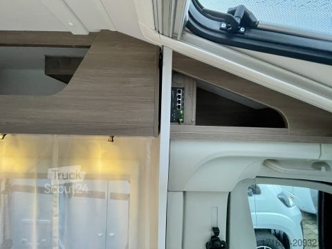 Daļēji integrēta kemperis Carado VAN V347 pro + MESSE ANGEBOTE ON TOP