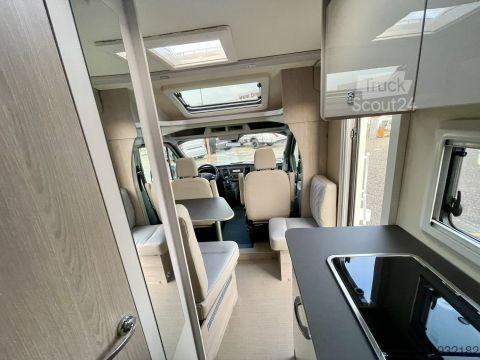 Caravana semiintegrada Bürstner Lineo T 690 G MESSE ANGEBOTE ON TOP