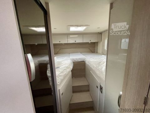 Caravana semiintegrada Bürstner Lineo T 690 G MESSE ANGEBOTE ON TOP