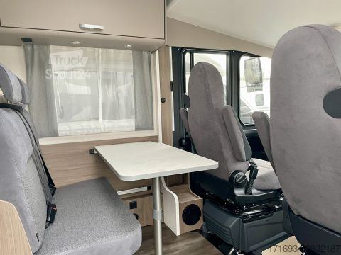 Integrētais kemperis Carado I 338 pro+ MESSE ANGEBOTE ON TOP