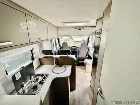 Integrētais kemperis Carado I 338 pro+ MESSE ANGEBOTE ON TOP