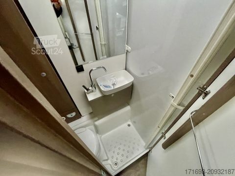 Integrētais kemperis Carado I 338 pro+ MESSE ANGEBOTE ON TOP