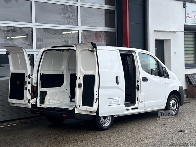Slēgtais furgons NISSAN NV200 Pro Hecktüren 180° Schiebetür rechts