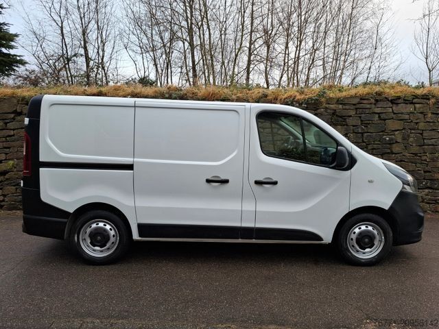 Dodávka OPEL Vivaro B 2.9 L1H1 Kasten Klima Navi PDC  Sortimo