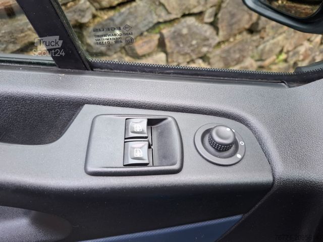 Panelová dodávka OPEL Vivaro B 2.9 L1H1 Kasten Klima Navi PDC Sortimo